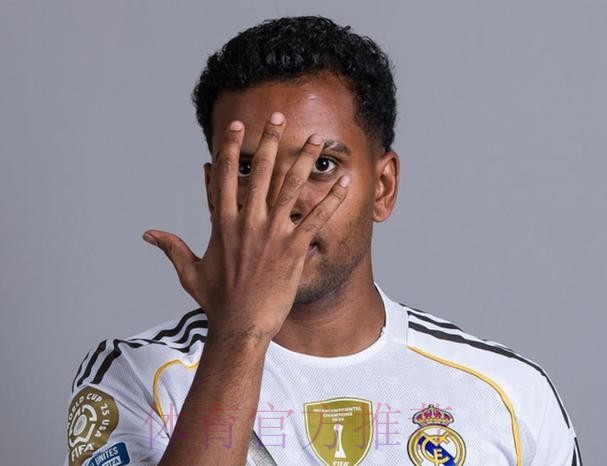 皇马耻辱0-3!世界冠军断崖式下滑 有人又“失踪”